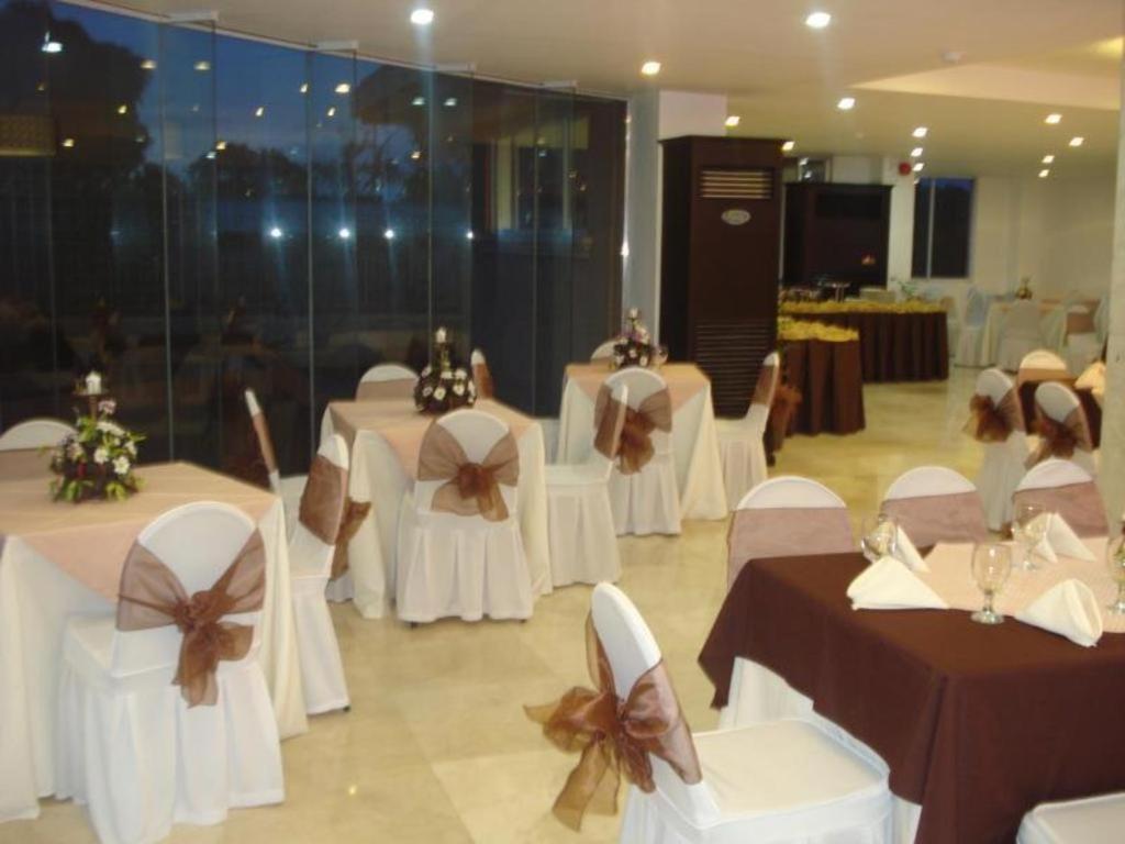 Alicia Hotel & Restaurant Legazpi Exterior photo