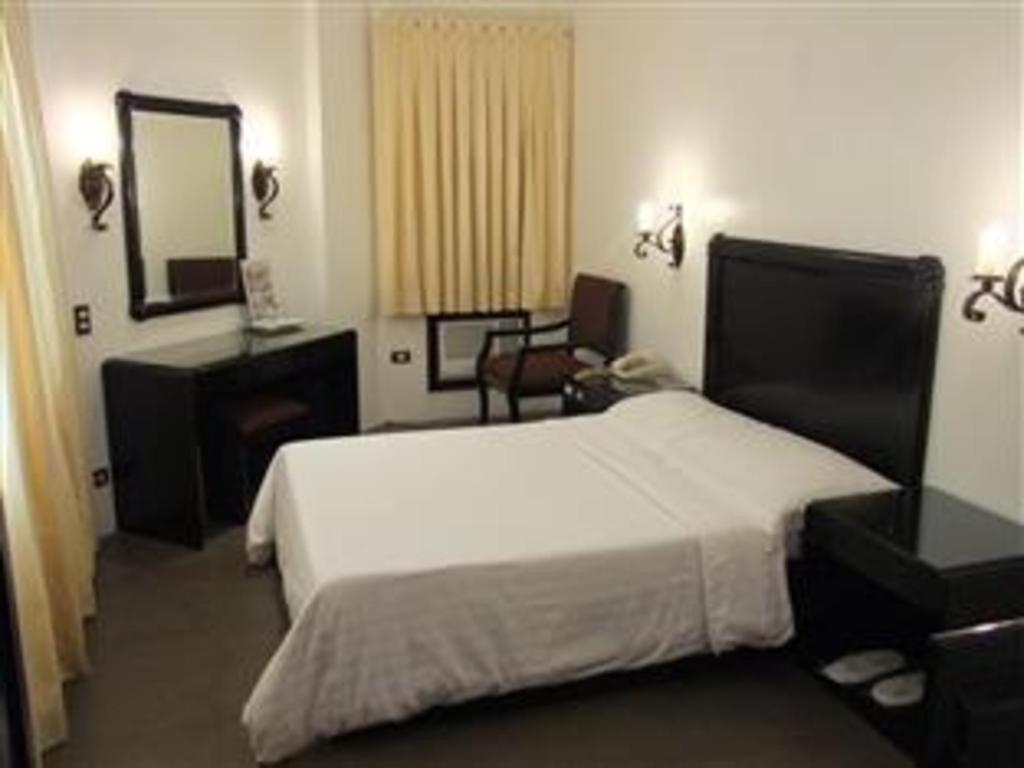 Alicia Hotel & Restaurant Legazpi Exterior photo