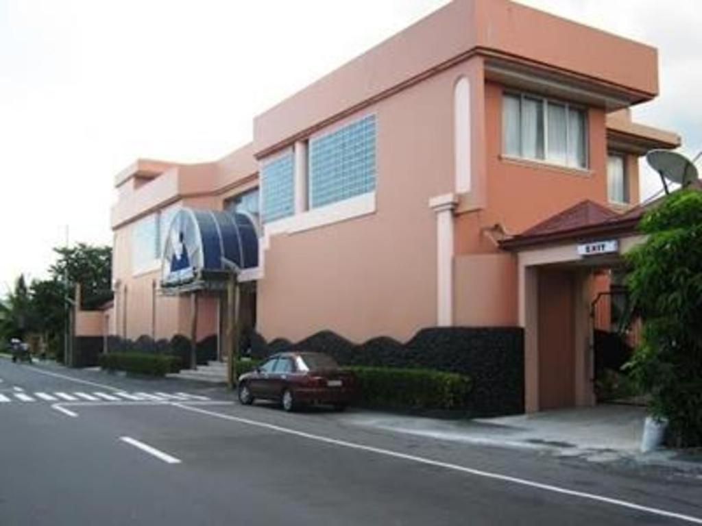 Alicia Hotel & Restaurant Legazpi Exterior photo