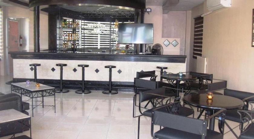 Alicia Hotel & Restaurant Legazpi Exterior photo